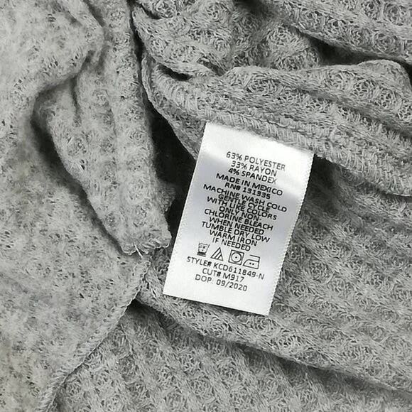 Socialite Women's Cropped Cardigan Sweater Medium Grey NWT V-Neck Long Sleeve - Picture 7 of 8